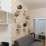 Apartment Mica Sparano *